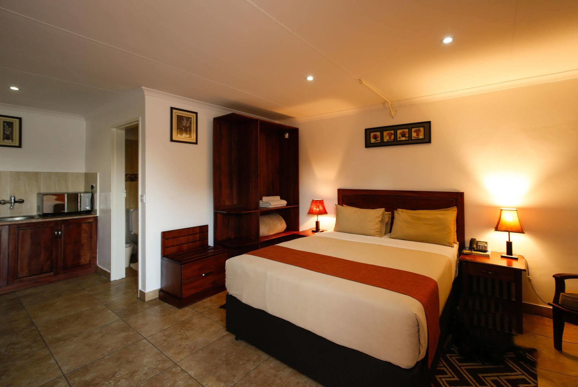 Mokoro Lodge Μαούν Εξωτερικό φωτογραφία